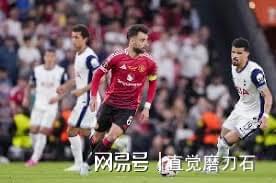 曼联助教被罚停赛，球队备战无法参与